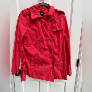 NWOT Gap Women’s Medium Coral Trenchcoat Raincoat
